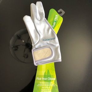 Pure heat styling glove